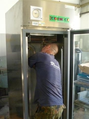 Assistenza Manutenzione Riparazione Armadi Frigo Medicali Empoli Firenze